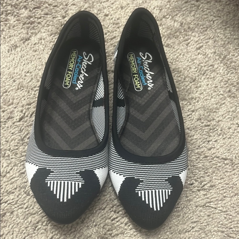 Skechers Black and White Chevron Flats